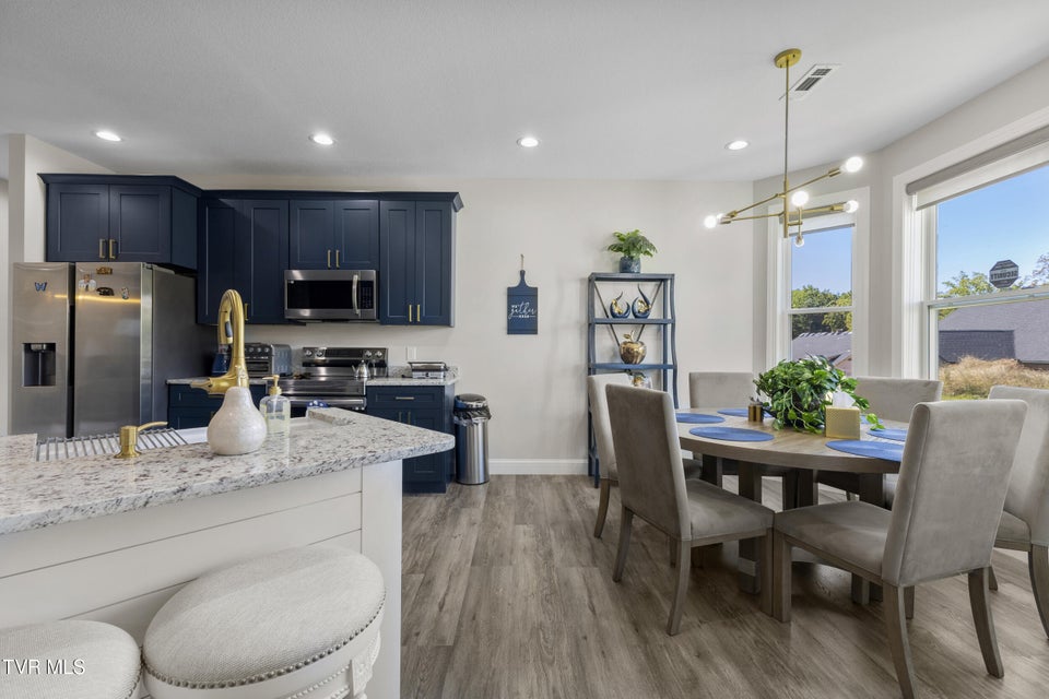 Photo #28: 2579 Shoreline Vista