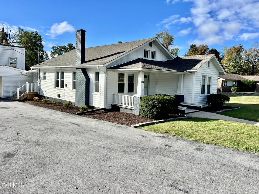 Photo #2: 1116 Highway 91 