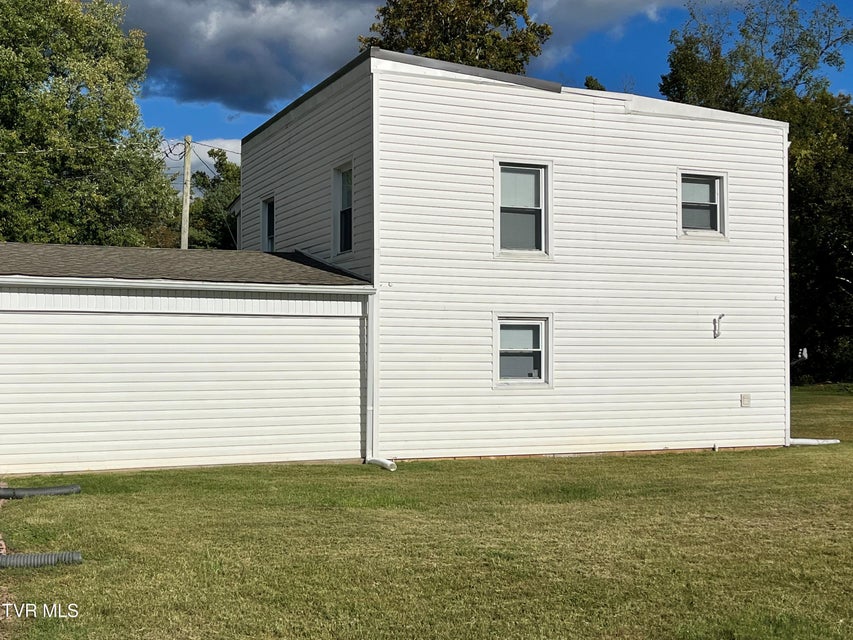 Photo #11: 1116 Highway 91 