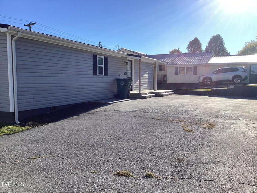 Photo #20: 616 Old Airport Road