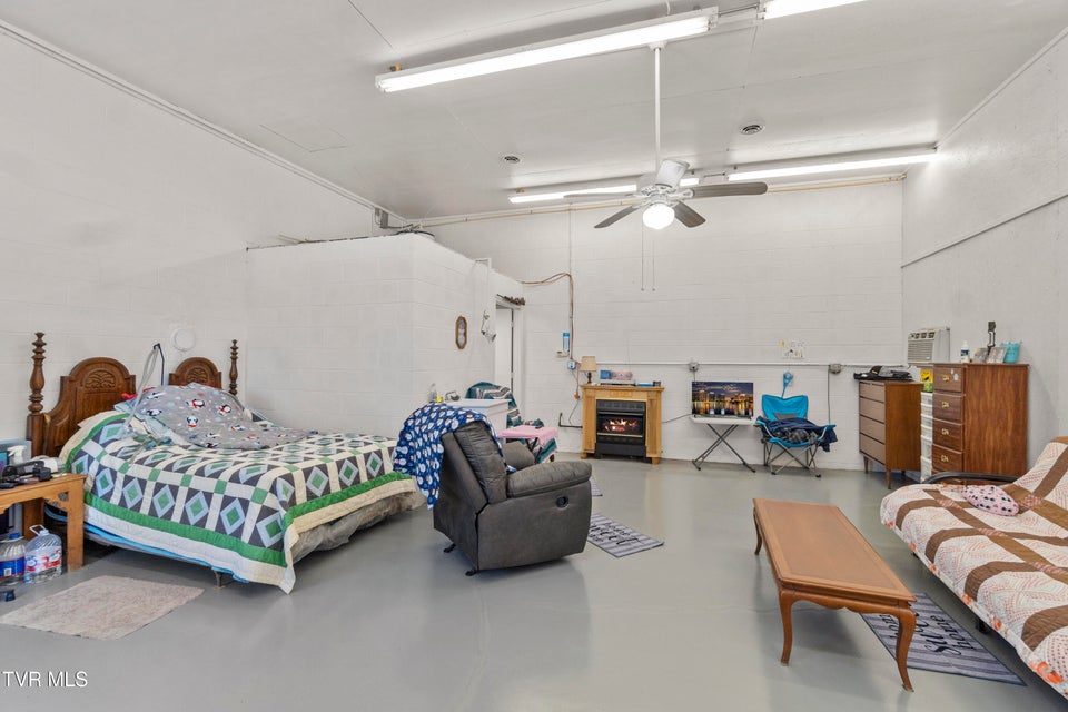 Photo #37: 745 Sinking Springs 