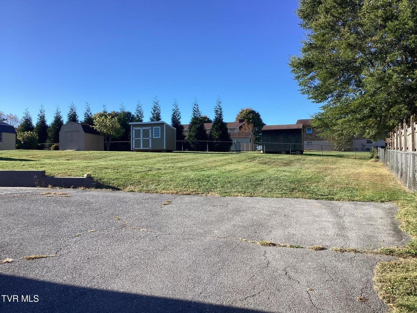 Photo #23: 616 Old Airport Road