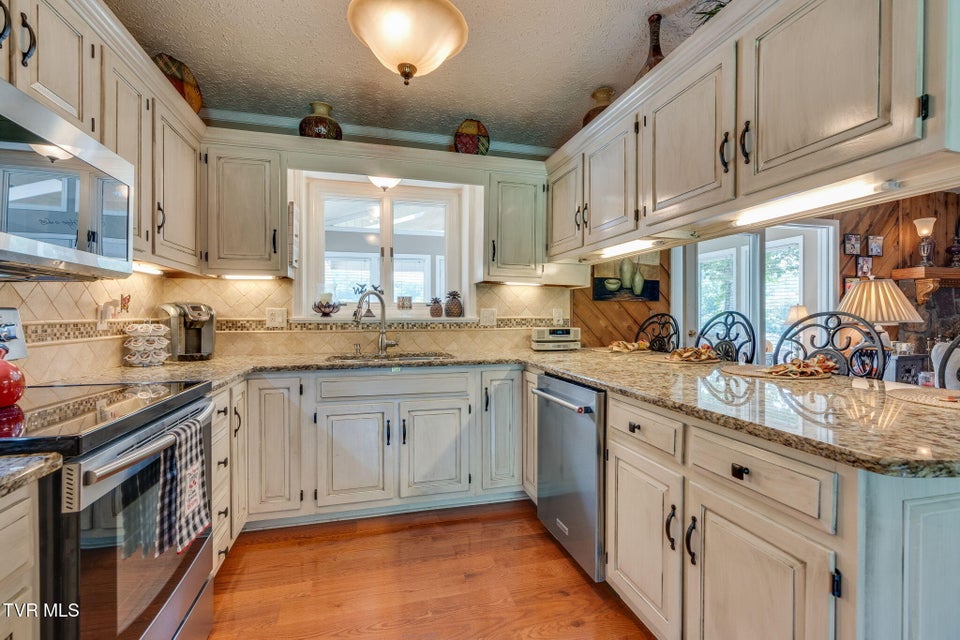 Photo #8: 120 Lemay Drive