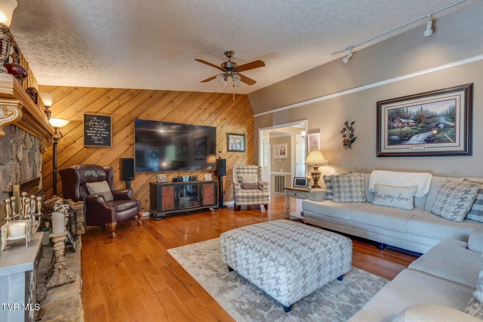 Photo #47: 120 Lemay Drive