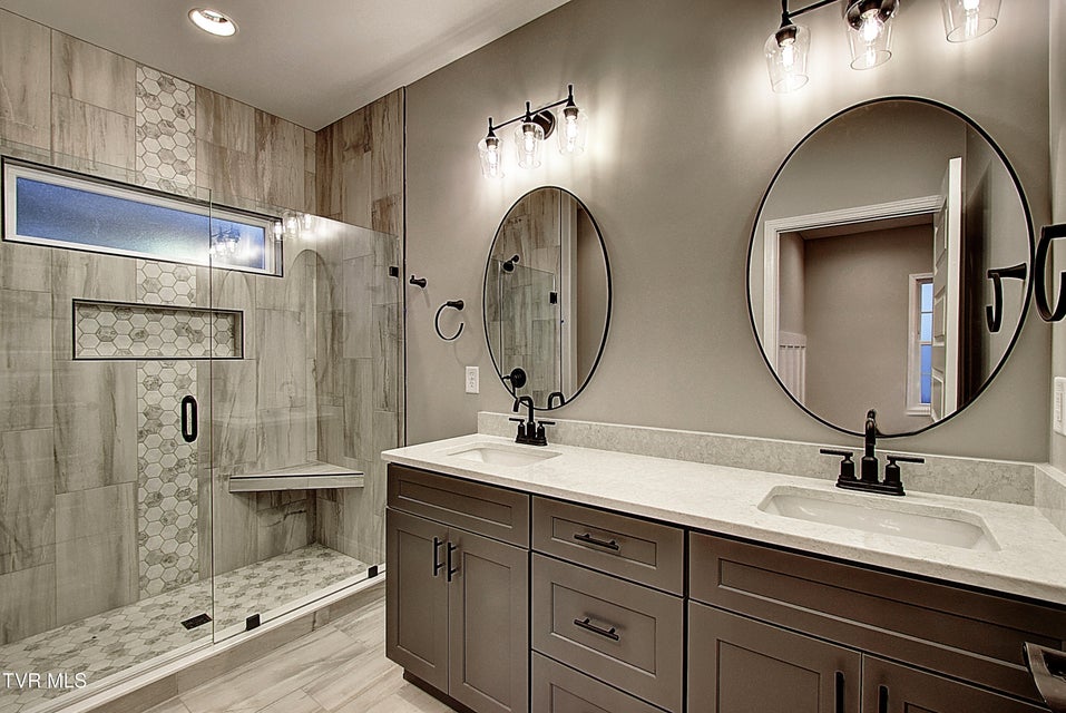 Photo #10: 750 Hunts Terrace Drive