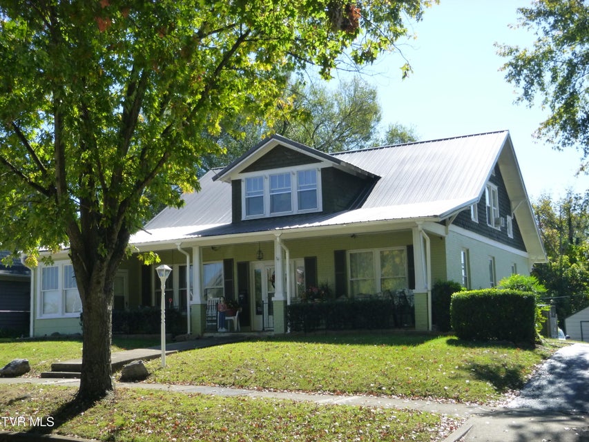 Photo #47: 813 Watauga Street