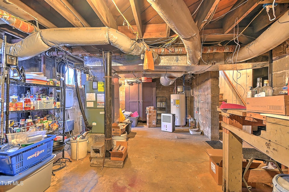 Photo #53: 724 Lawrence Avenue