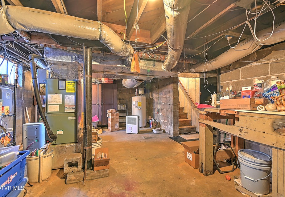 Photo #52: 724 Lawrence Avenue