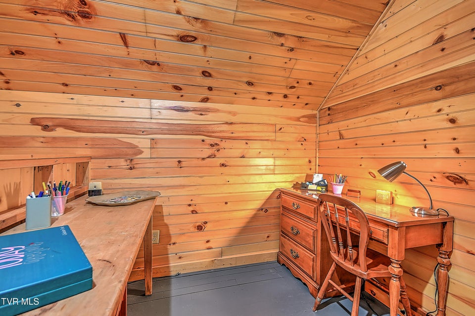 Photo #39: 724 Lawrence Avenue