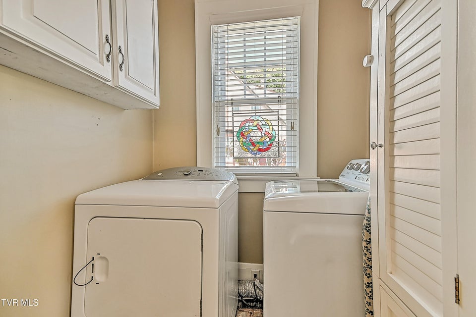 Photo #45: 724 Lawrence Avenue