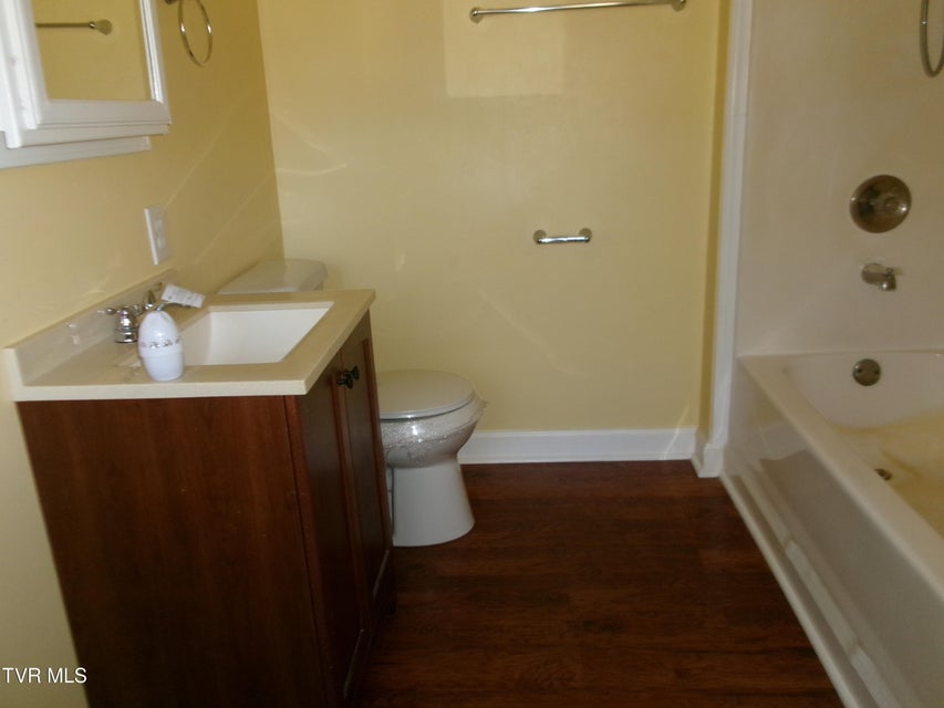 Photo #11: 443 Holly Street