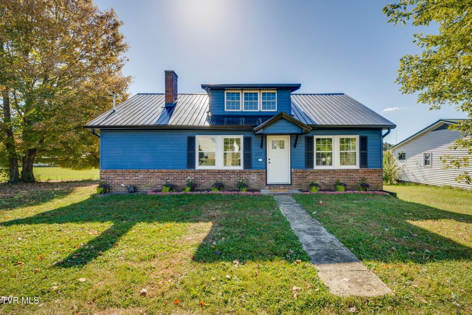 Photo #2: 292 Main Street