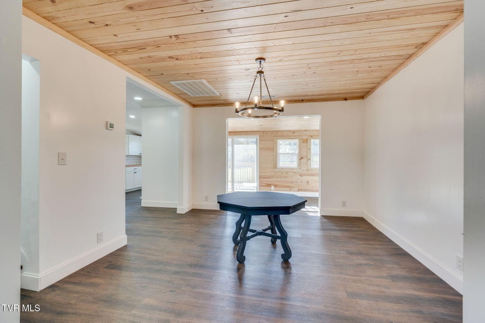 Photo #6: 292 Main Street