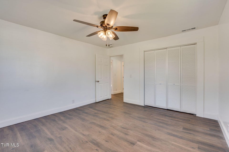 Photo #20: 292 Main Street