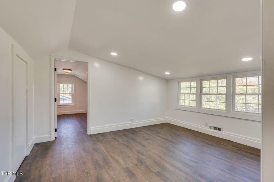 Photo #24: 292 Main Street