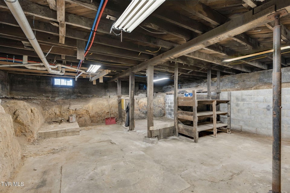 Photo #29: 292 Main Street