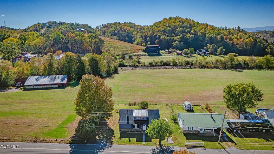 Photo #35: 292 Main Street