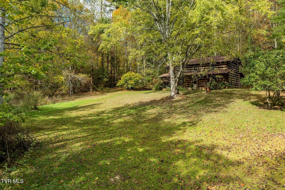 Photo #30: 400 Blant Road