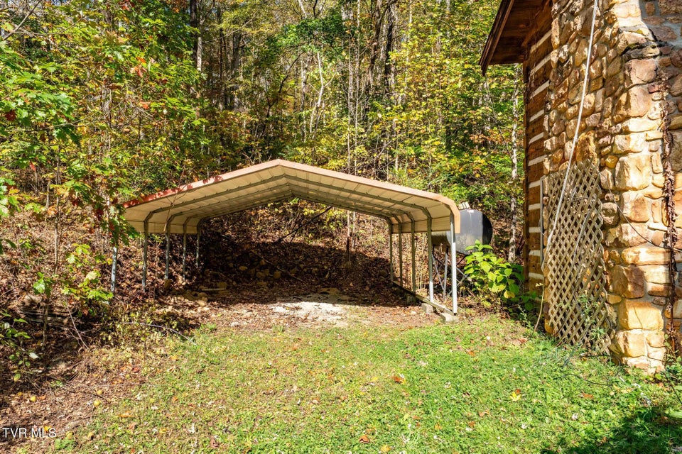 Photo #37: 400 Blant Road