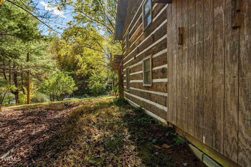 Photo #41: 400 Blant Road