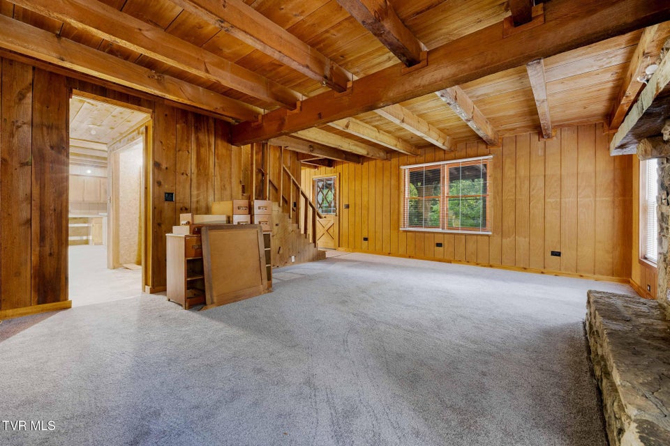 Photo #10: 400 Blant Road