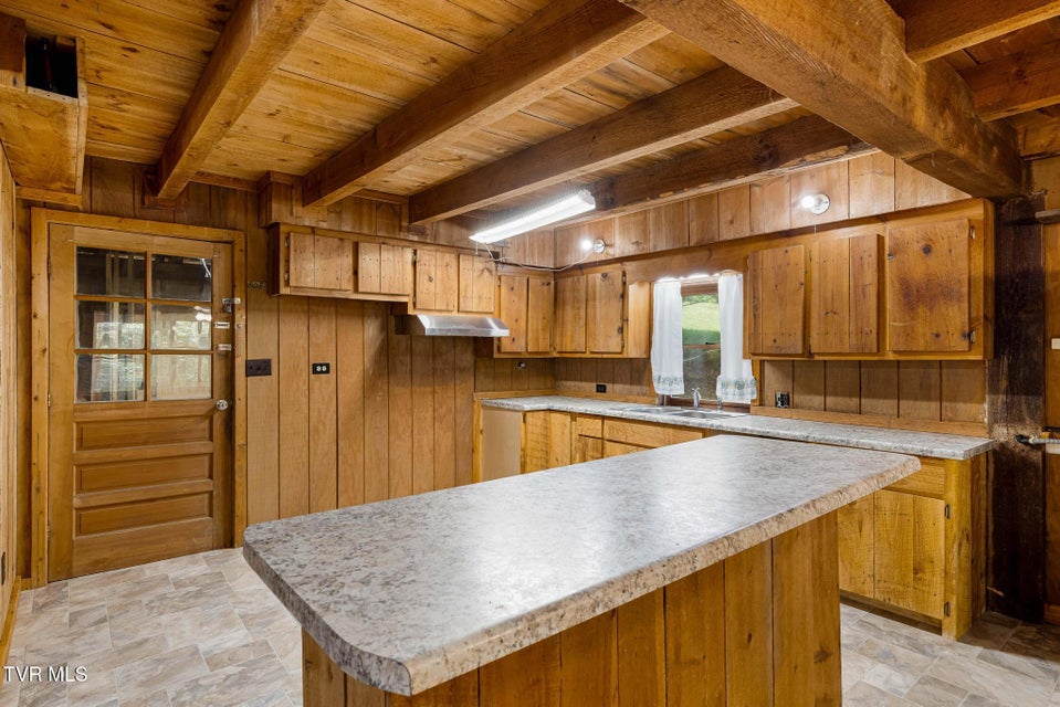 Photo #14: 400 Blant Road