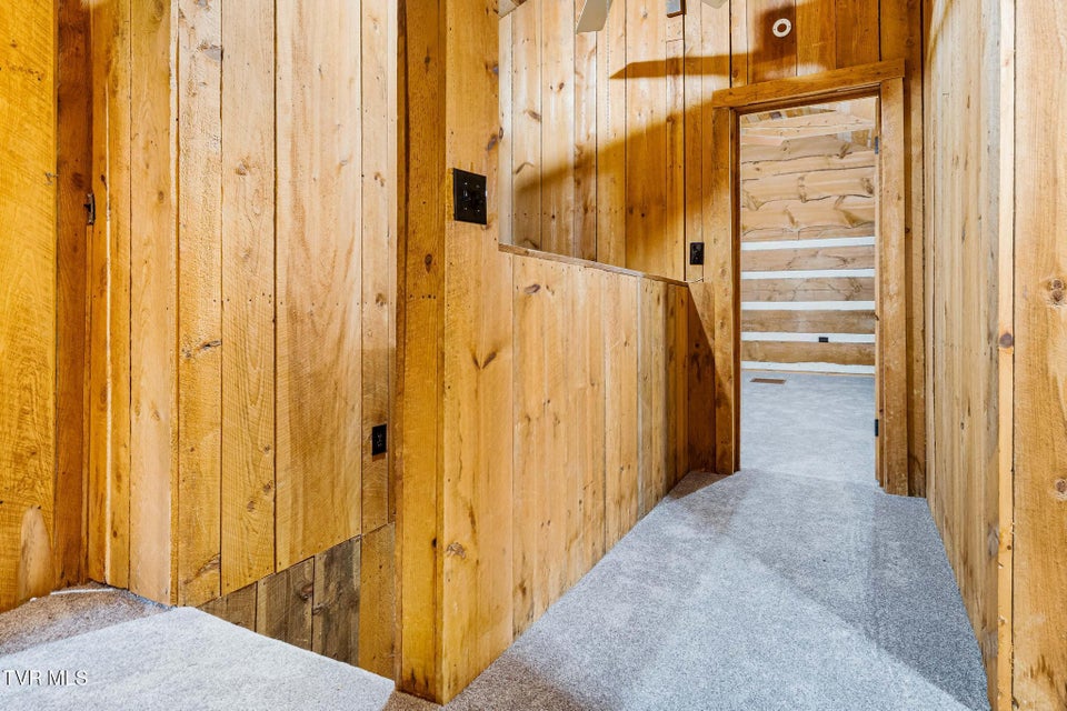 Photo #19: 400 Blant Road