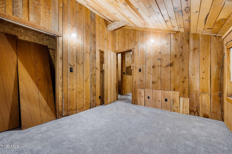 Photo #21: 400 Blant Road