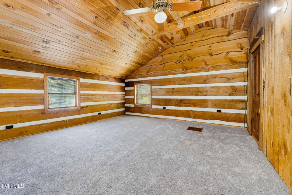 Photo #26: 400 Blant Road