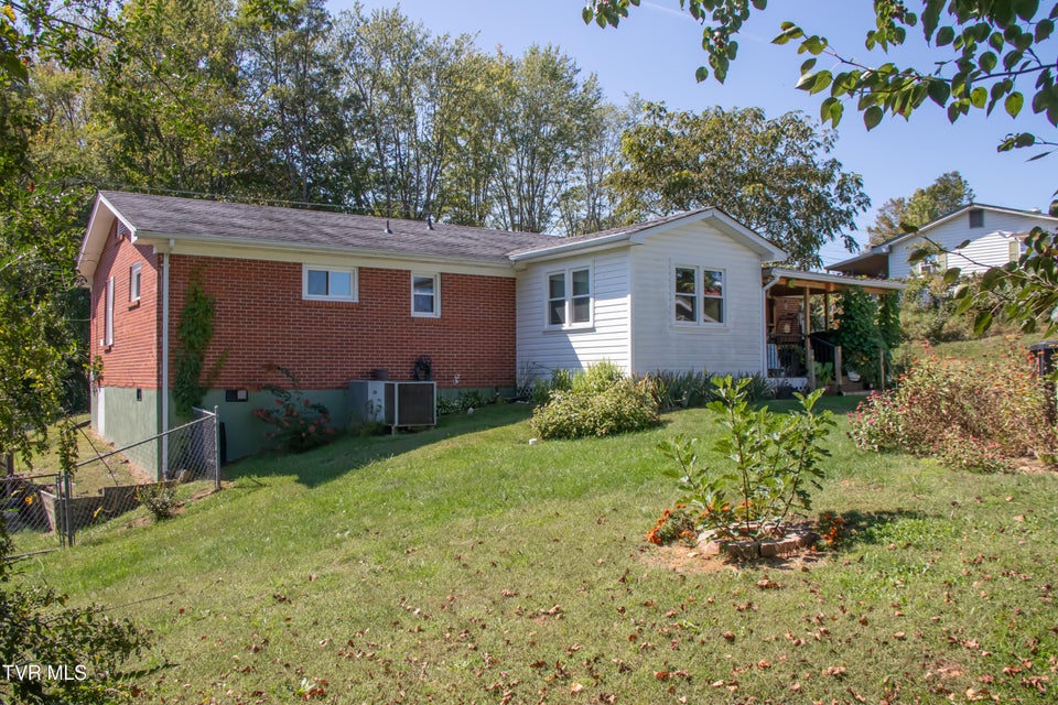 Photo #8: 24417 Briscoe Drive