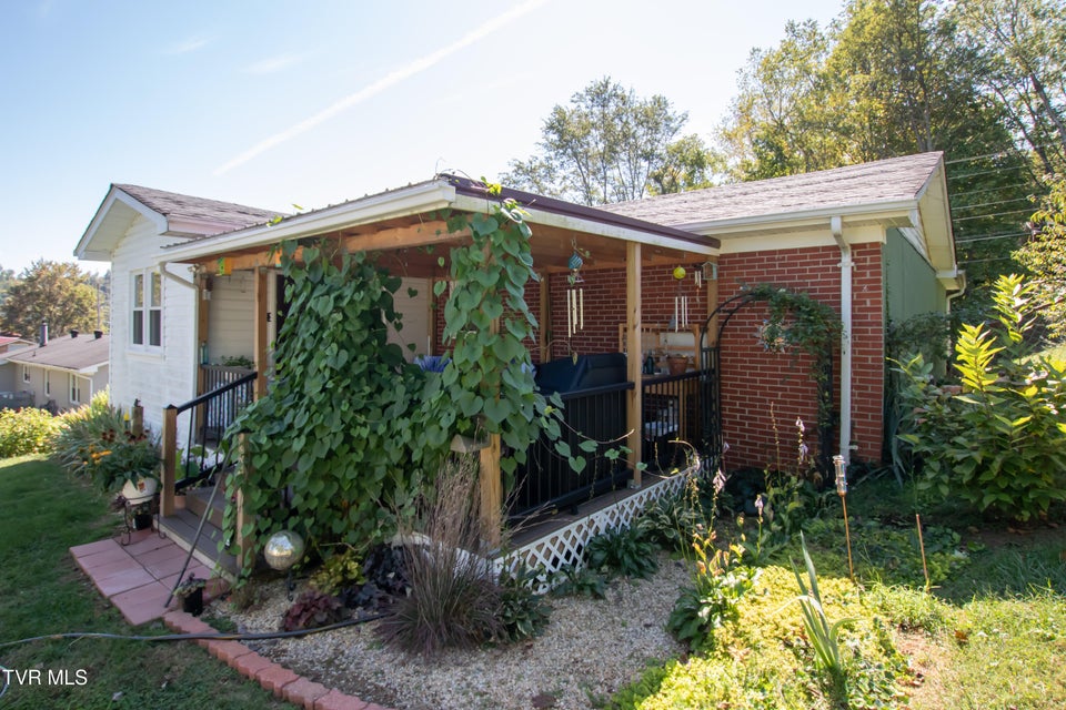 Photo #18: 24417 Briscoe Drive