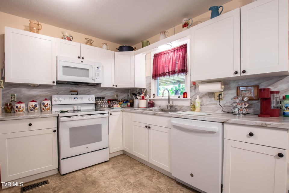 Photo #23: 24417 Briscoe Drive