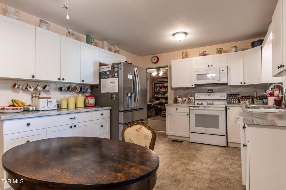 Photo #24: 24417 Briscoe Drive