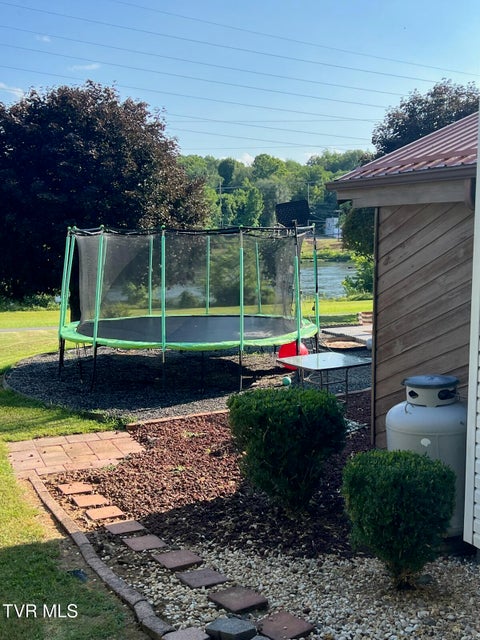 Photo #8: 200 River Edge Drive