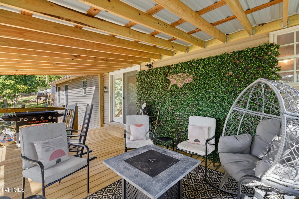 Photo #28: 185 Madeline Lane