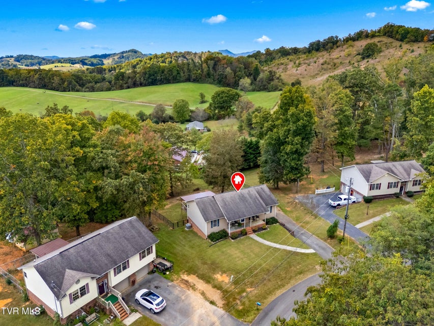 Photo #37: 185 Madeline Lane