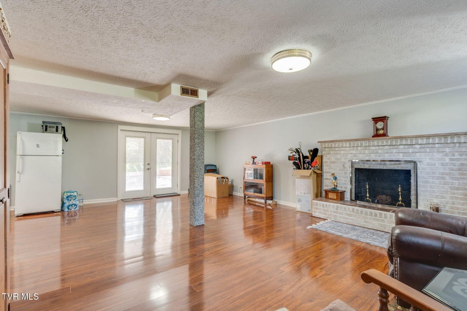 Photo #20: 2029 Louita Avenue