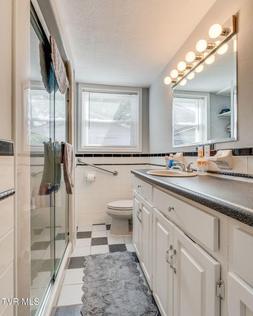 Photo #27: 2029 Louita Avenue