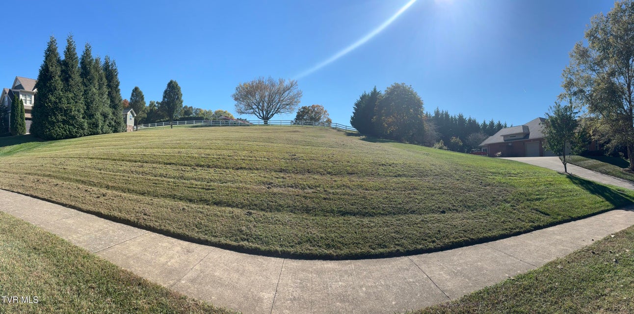 Photo #4: 106 Highland Gate Drive