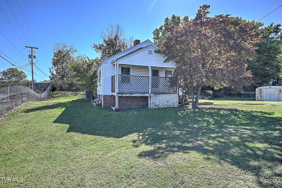 Photo #4: 1809 Autumn Lane