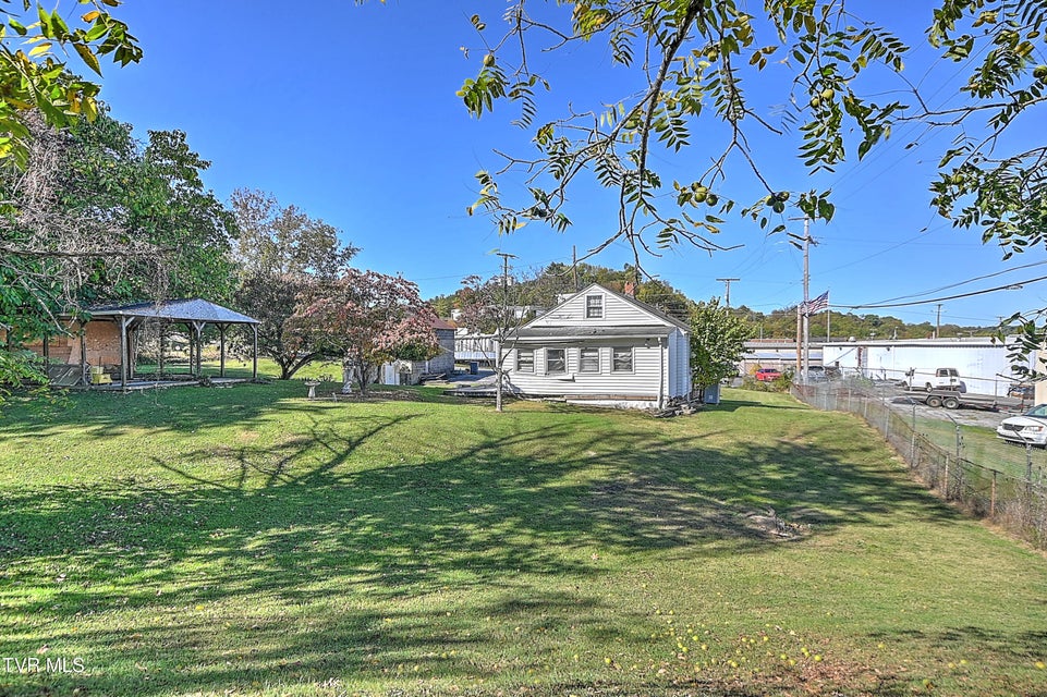 Photo #35: 1809 Autumn Lane