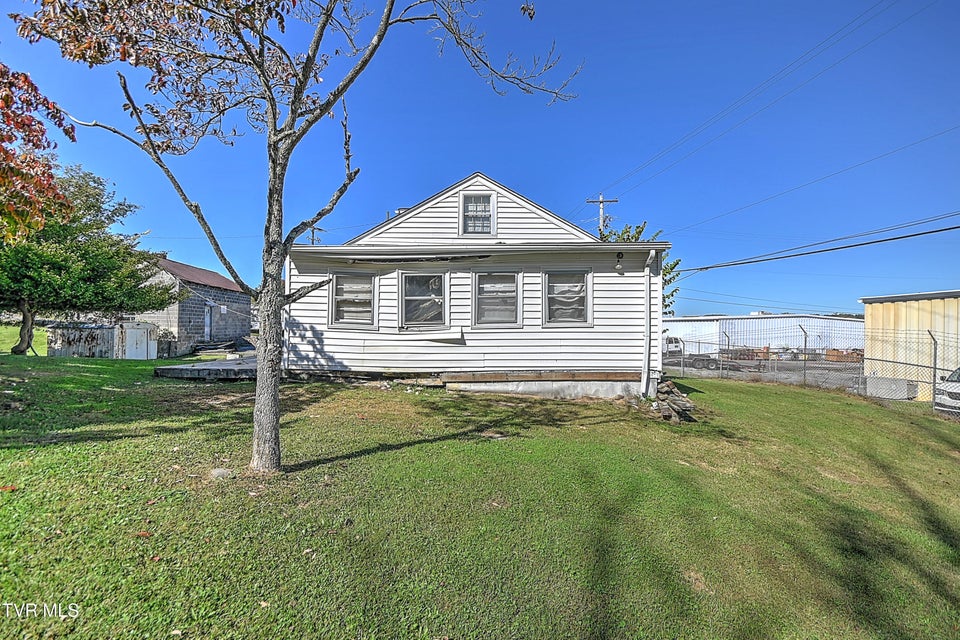 Photo #30: 1809 Autumn Lane