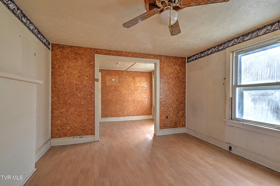 Photo #5: 1809 Autumn Lane