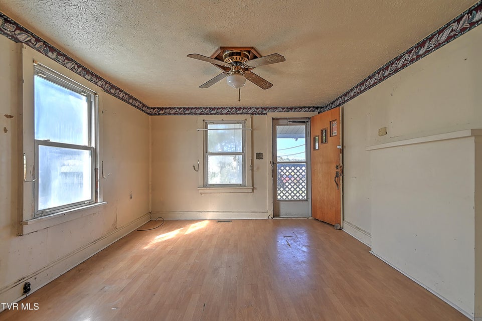 Photo #7: 1809 Autumn Lane