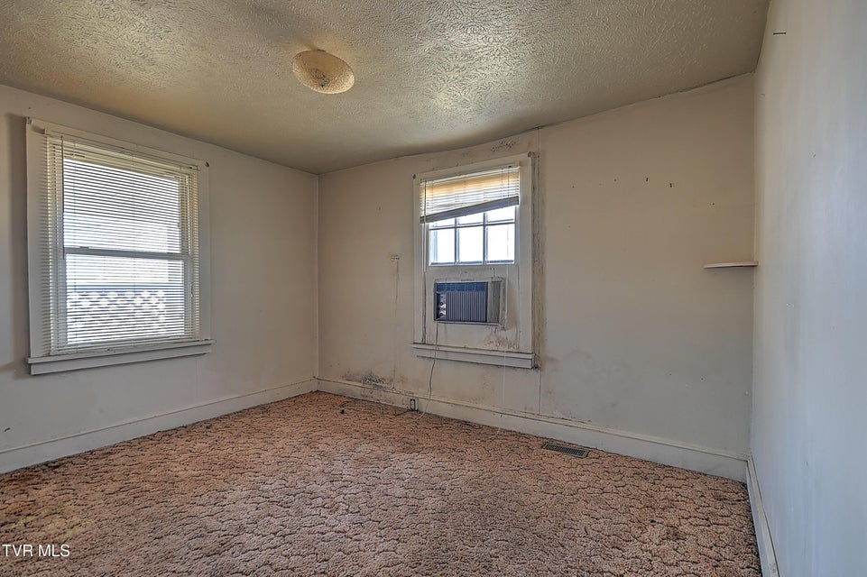 Photo #19: 1809 Autumn Lane