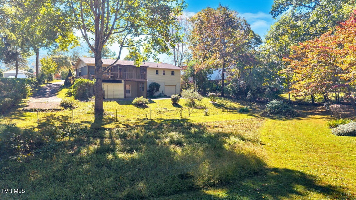 Photo #5: 306 Oak Glen Circle