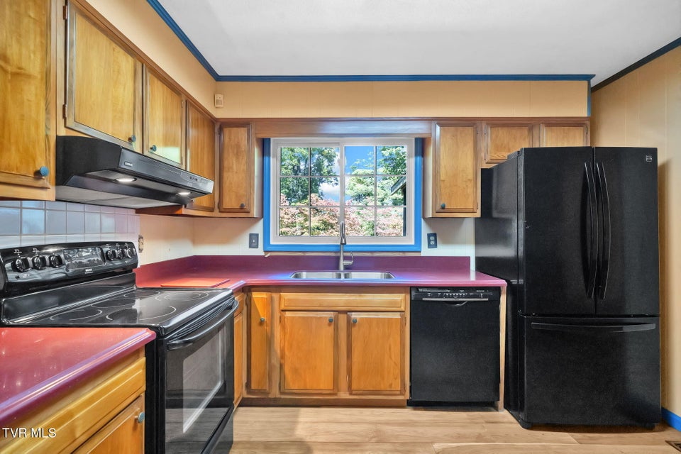 Photo #9: 306 Oak Glen Circle