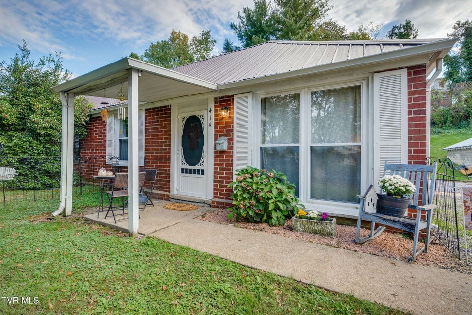 Photo #4: 414 Sequoyah Drive