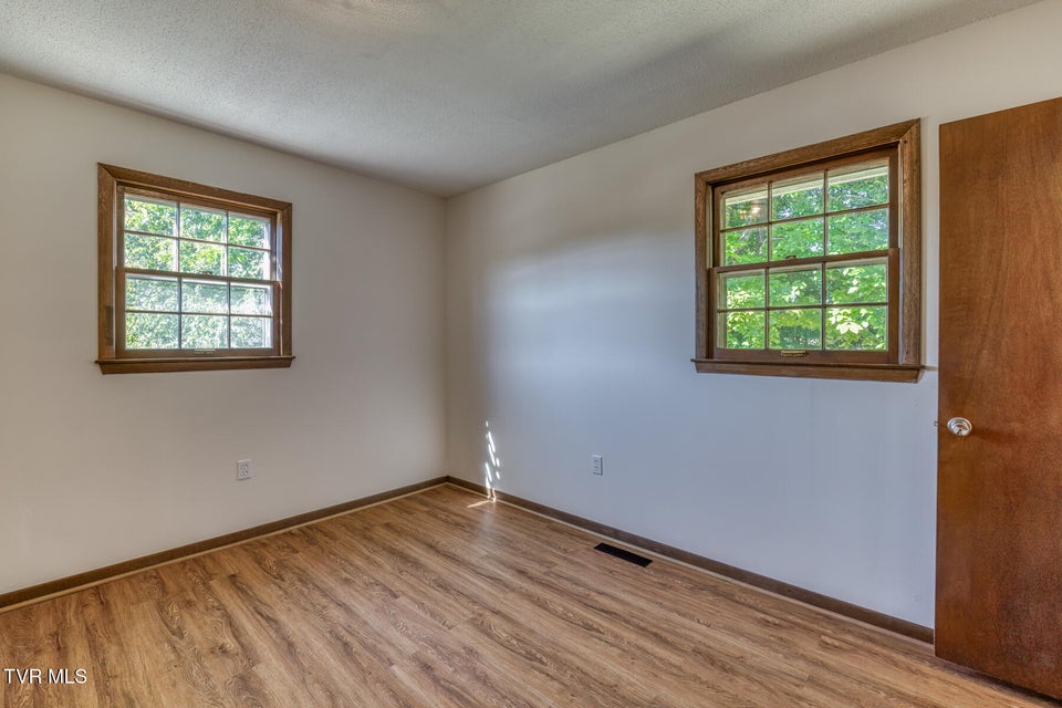 Photo #19: 145 Kami Circle