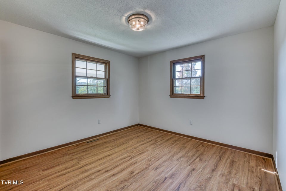 Photo #22: 145 Kami Circle